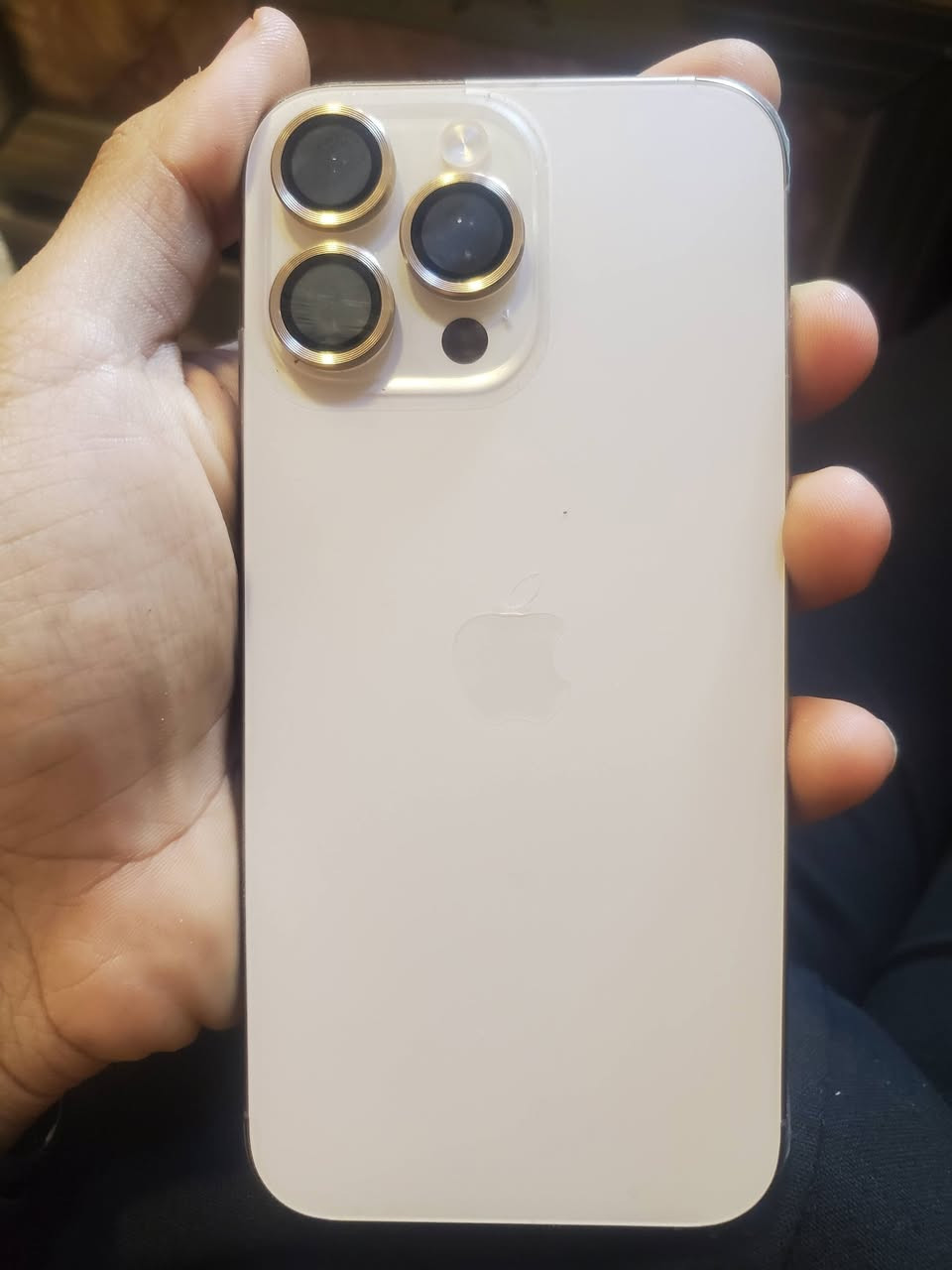 السلام عليكم اخوان ايفون ١٦ ابرو ماكس سعر مليون ٦٠٠ وبي مجال للطيبين مكان بغداد سوق العوره المبايل وضع الشركه ماستر استعمال قليل جدا فقط للتصوير هاتف *********** واتساب أو اتصال والشراي ما نختلف بل سعر
