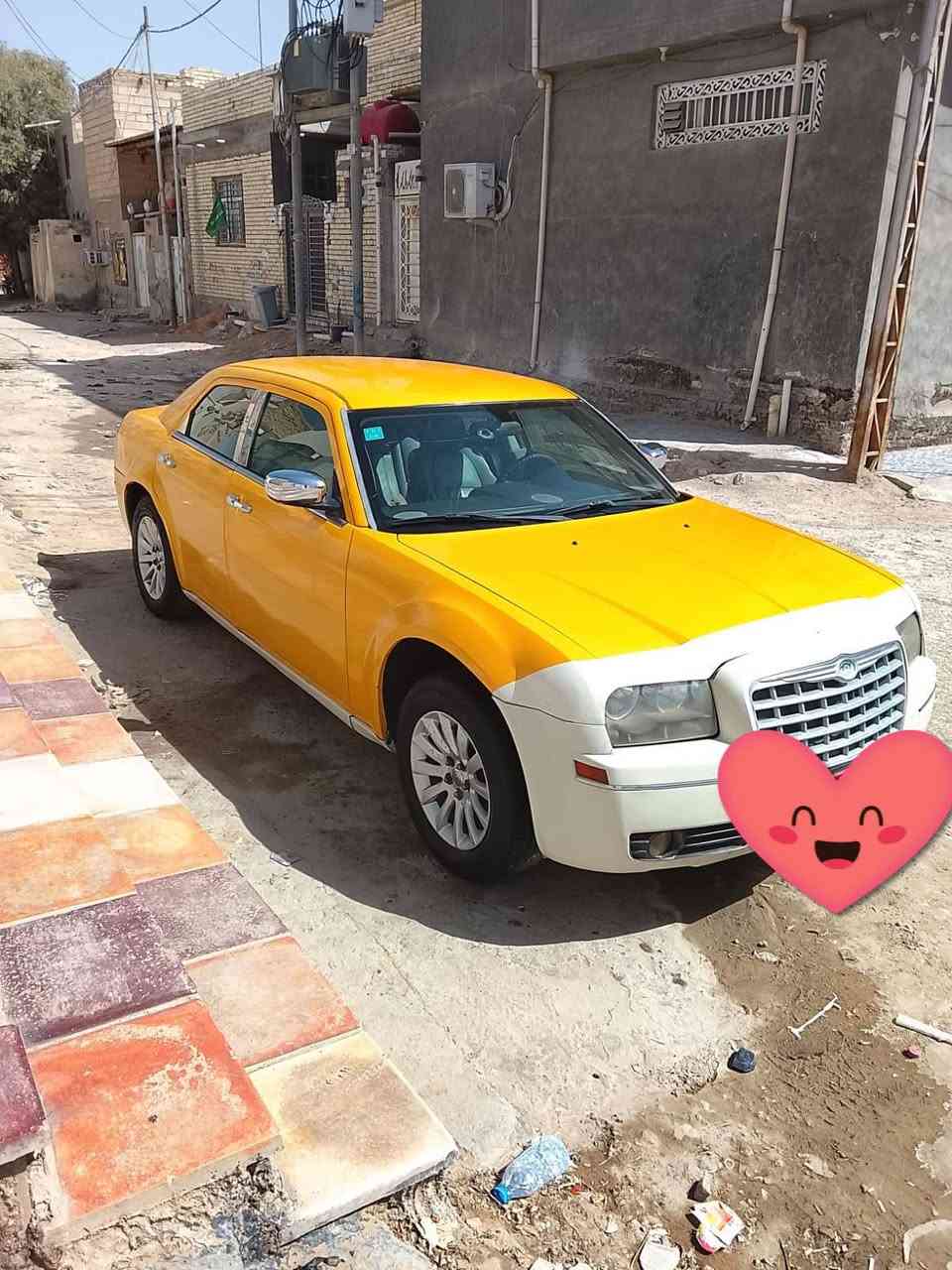 للبيع ٦٥رقم احمر عليه غرامات عل مشتري مكينه كيرجدد سياره جاهزه مراوس عادي مكاني نجف ***********
