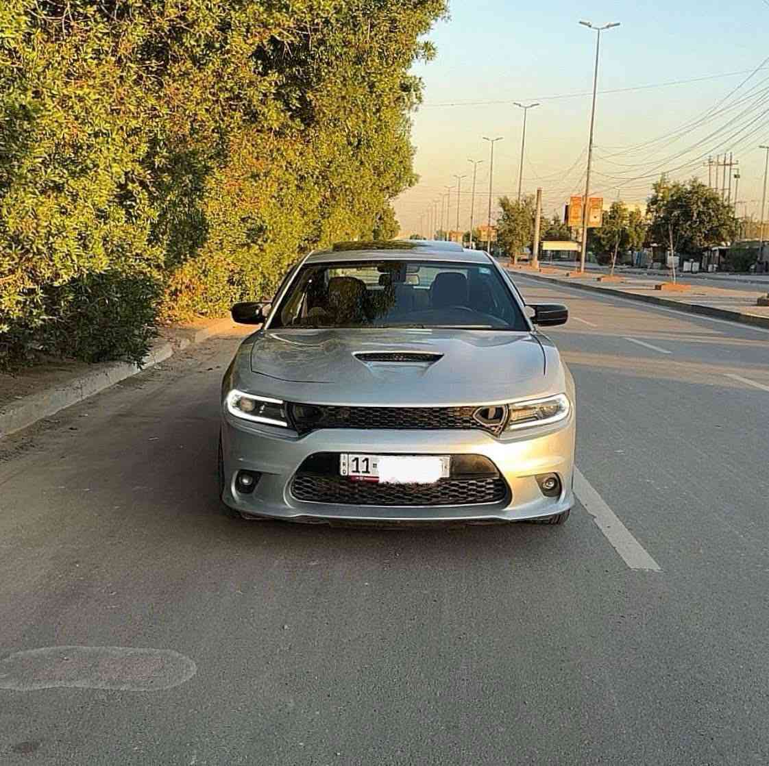 السلام عليكم
جارجر موديل ( 2020 )  فئة GT امريكي  فول 1/1  فتحة  V6 
حادث جاملغ وبنيد .
رقم بغداد دولي 
المواصفات فول 1/1  فتحة   GT 
*بصمة +بصمة ابواب فى
*فتحة سقف 
*محرك  6 سلندر 
*كشنات امامية كهرباء
*شاشة كبيره
*تحكم استيرن 
*نقطة عمياء في مري
*تو ويل 
*حساسات امامية وخلفية
*تشغيل عن بعد
*كامرة خلفية دوارة
*رادارت جانبية
*مثبت سرعة 
*زنون عالي وناصي
محرك وكير كفالة 

السعر  188  
الاتصال على رقم  *********** 
مكان السيارة بغداد
