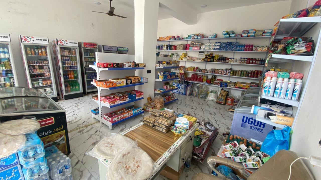 سلام عليكم اسواق للبيع العنوان الدورة البوعيثة مجمع العدل بي7 عارضات عامودية و4 بطحية الدخل بين 300-370 السعر 15 مليون سبب البيع يمين بالله قسما عظما فقط لأن طالب سادس ومقبل على امتحانات
***********
