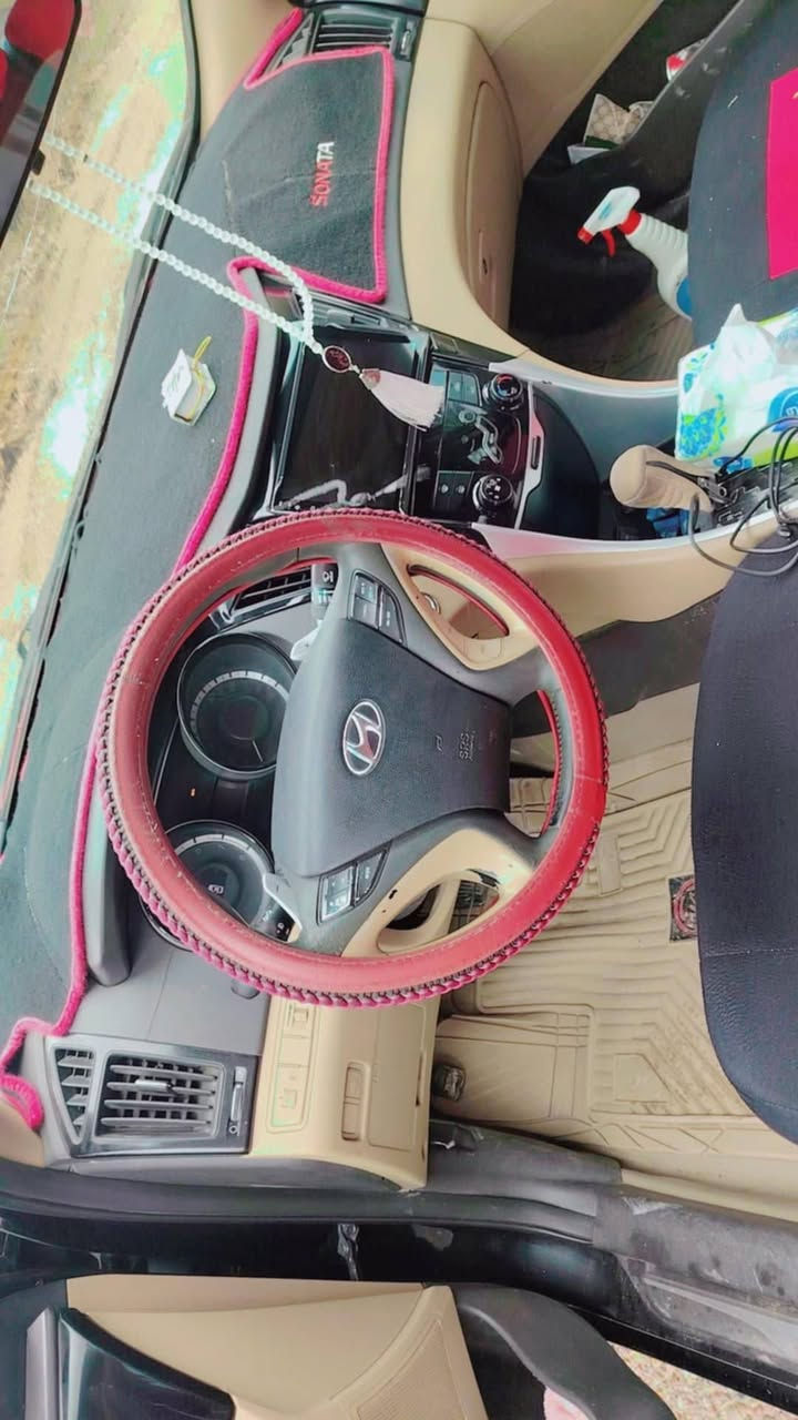 سوناتا خليجي 2012
فول ١/١
محرك 2400دوش
بصمة تشغيل
بصمة ابواب
بانوراما
شاشات بالكشنات

كشنات جلد
كشن كهربائي2
حساس خلفي
كامره دواره
صدر جديد
أشاير بالمري
مري شفط
تحكمات استيرن
نظام ايكو
تبريد قطعتين
نظام ABS مانع انزلاق
السياره مكفوله من صبغ وتبديل
السعر117 وبيه مجال 
رقم شمالي الجديد سنويه جديده
 ب اسمي شخصيا تحويل مباشر 

مكان المحموديه 
لل استفسار
***********
***********
