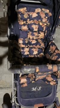 سلام عليكم عندي عربانه جبيره مال أطفال جديده مامسعمله ولا مره للبيع خاص الاستفسار ***********
