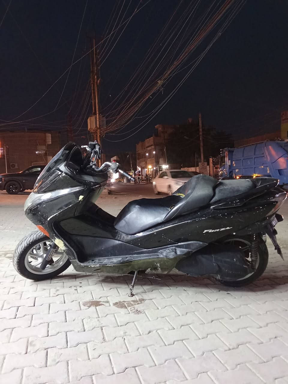 الدراجة 0 /10 S7 كمرك اوراق مطابقة
3تحويلات s7 
عميية الدراجة (الگير ملغي)
مكينة مفتوحة  مابيها تبخير او دخان 
السعر 7 ورقات وبيها مجال للشراي يتصل 
مكاني زعفرانية شارع الكهرباء 
رقمي***********
