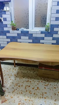 ميز طعام • بدون كراسي • جديد