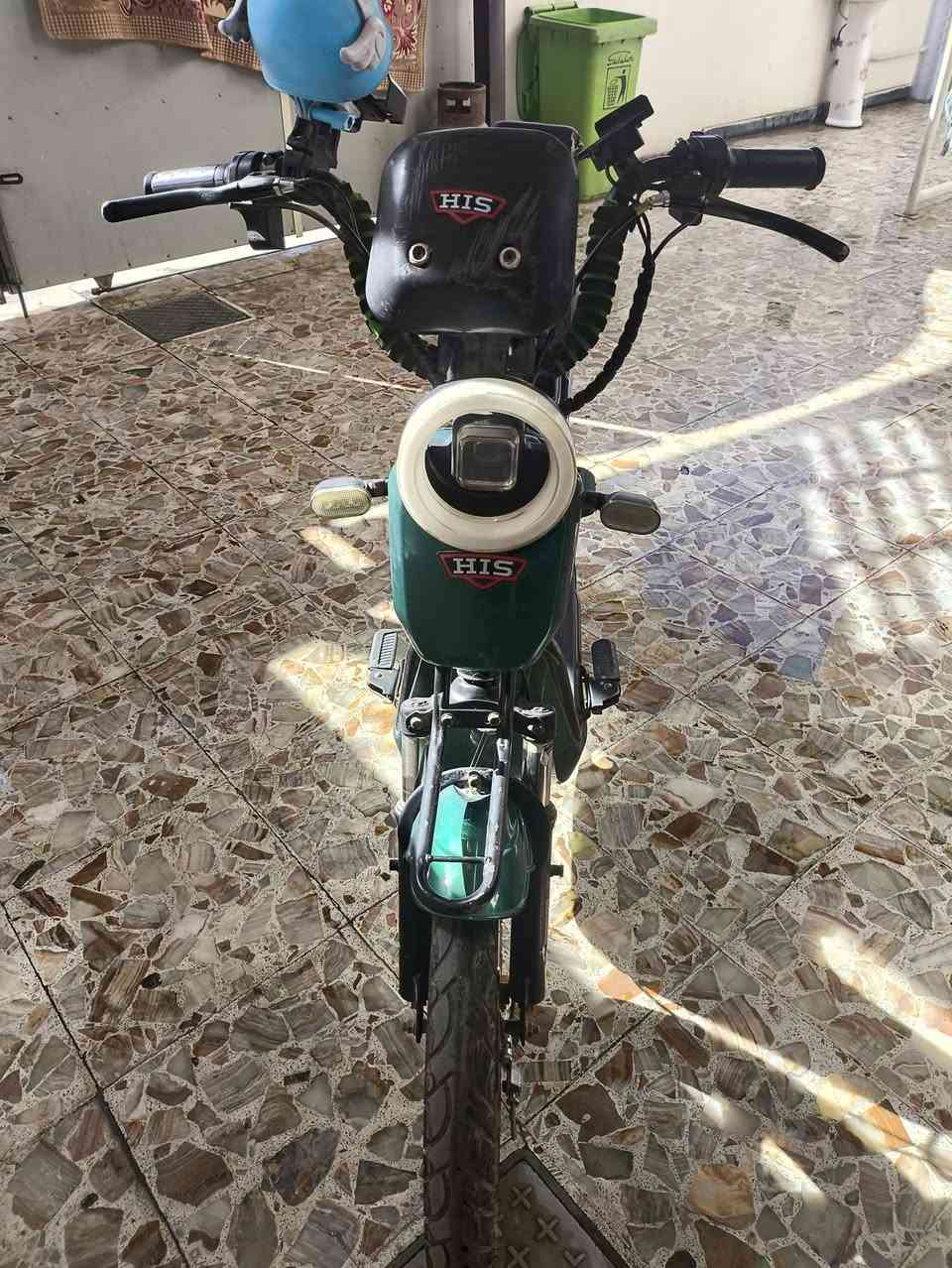 السلام عليكم دراجه شحن حجم 20 ملف بطارية عقل كفاله و الكشر كدامكم السعر450 و بيها مجال الرقم *********** واتساب موقع بغداد الدوره الميكانيك
