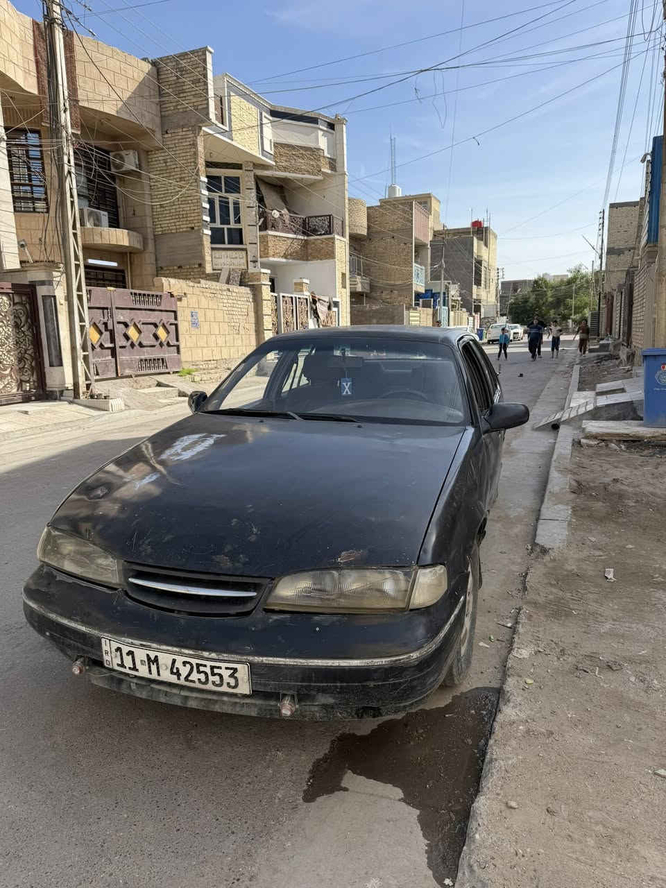 السلام عليكم برنس موديل 96 اوتماتيك
محرك 2000 مفتوح 
كير محرك شرط 
صدر جديد بور جديد باتري جديد تايرات زوج جدد 
رقم جديد وسنوية جديدة 
هزة بعدها مساقطة 
جامة امامية جديدة 
سيارة مسجل بلوتوث ستيرن ريشة 
جاهزة شغل واطلع شرط التحويل 
مكانها المنصور 
السعر 28 ورقة غير قابل للتفاوض 
***********
