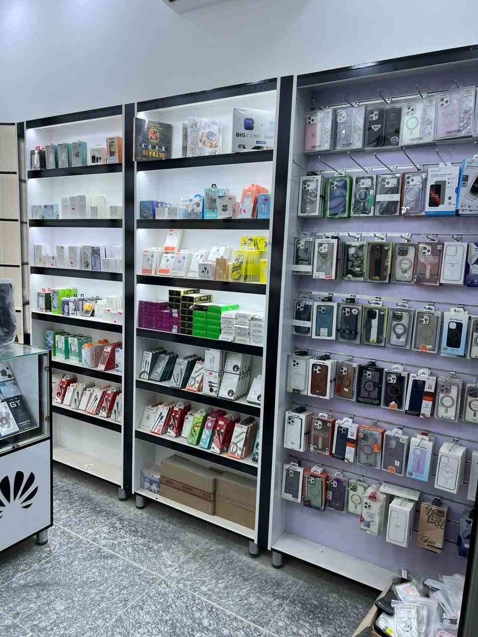 ديكور واكسسوارات للبيع مكان الزبير  ***********
