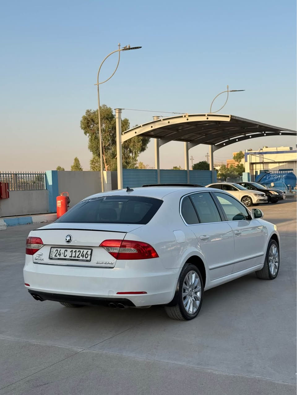 (***********) واتس ئاپی لە سەرە  

Skoda super B 2015 

شکل نوێی خەلیجی سفری ئێرەیە 

(نرخی ٧٨ وەرەقە و مەجالیکی کەم) 

سەیارەکە سێ  پارچەی سبوخە 
بێ ناوگرتن 
پێشو پشتی کەپسە 
 ئێڕباگی هیچ نەتەقیوە بە شەرت

ڕەقەم و سەنەوی نوێیە تا ٢٠٢٩ 
بە ناوی خۆمە 

مەکینە ٢.٠ تۆڕبۆیە ٤ پستۆن 
 
٦ گێڕ مەرخوبە

مواسەفاتی قەپات قەپاتە :-

‏‎١-کوشن هیتەر و کارەبای و جلد 

٢-‏‎ ئاوێنە کارەبای هیتەر و دژە تیشک

‏‎٣-جام پەردە (٣ پە‌ردە)‌ 

‏‎٤-جام کۆنترۆڵ (دادە‌خرێت و دە‌كرێتە‌وە‌ )

‏‎٥-فلچە‌ ئۆتۆ

‏‎٦-سەقف تاقەشەمسی سڵایت
‏‎لە‌ كاتی راگرتن لە‌بە‌ر خۆر ھە‌وای سارد دێنێتە‌ ژوورە‌ وە‌ 
‏‎بۆ ئە‌وە‌ی ناوی زۆر گە‌رم نە‌بێت 

‏‎٧-بەسمە

‏‎٨-ئۆتۆ پارک  (خۆی پارکین دەکات)

‏‎٩-حاسە پێش و دواوە‏

‏‎١٠-سستەمی دژە خلیسکان 

‏‎١١-سستەمی کەمی هەوای تایەکان

‏‎١٢-سستەمی تەواو بونی بەنس

‏‎١٣-لایت زینۆن ئۆتۆماتیک و کلینەر 

‏‎١٤-تەبرید مەرکەزی 

‏‎١٥- ١٠ ئێرباگ  ‏‎

نرخیشی 78 وەرەقە و معامەلە

***********
سەیارەکە لە هەولێرە أربيل, العراق

