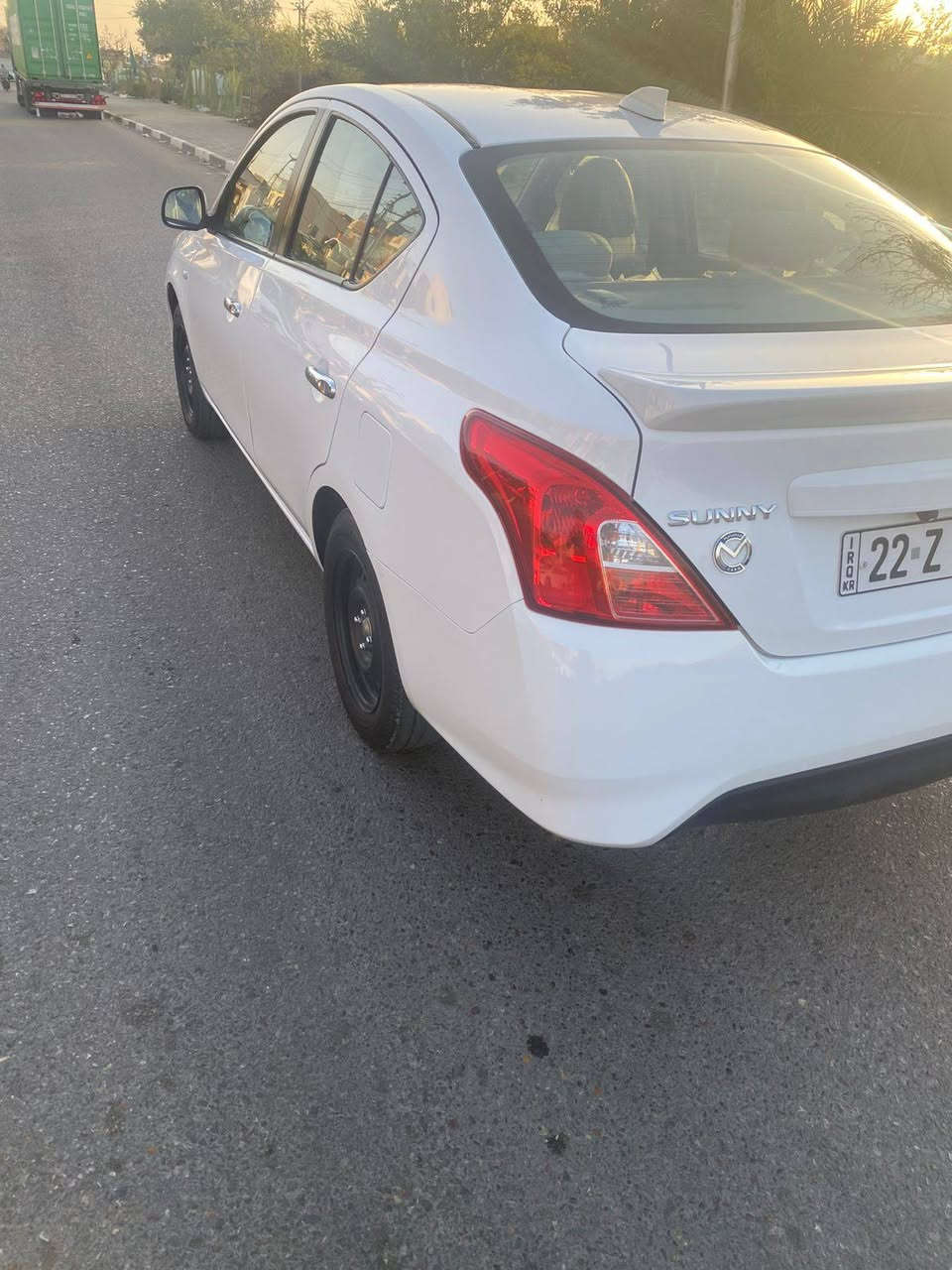 نيسان سني مديل 24مكفوله كفاله عامه كله على البلاد ام البيته الزركه شاشه وكامره خلفيه ماشيه 74الف السيارة جديده كلش السعر 120وبيها مجال حك الجيه العنوان البصره الزبير الرقم ***********
