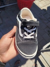 احذية أطفال • مقاس 20-30 • 50 قطعة