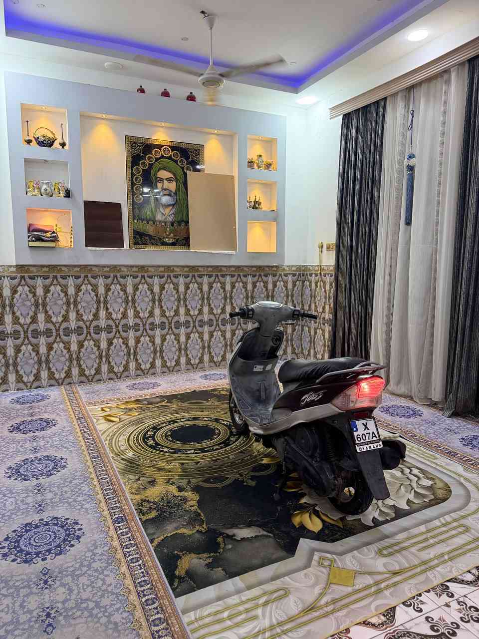 للبيع ماكس ياباني حاويه جديده وجاهزه مال جناي تاخذه تدعيلي سلف هندر كهربائيات مكينه بوشه بلاد 49 جاهزه من كلشي السعر 690 وبيه مجال رقم الهاتف ***********مكان بصره
