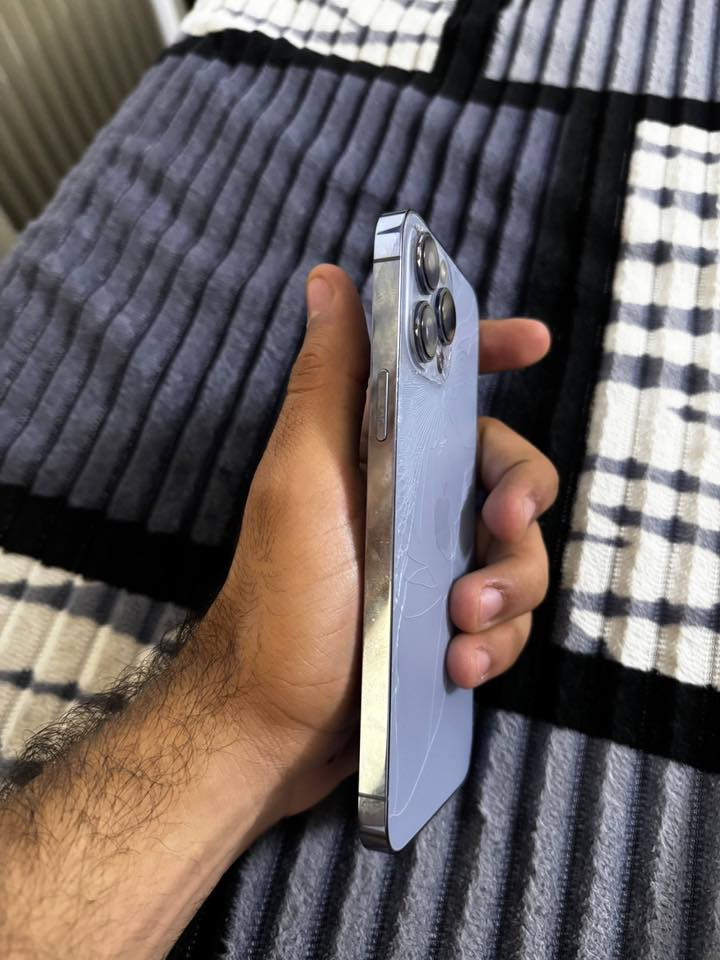 ايفون 13 برو ماكس
نسخة شرق اوسط 

لون بحري 

ذاكره 128 

تك 

بطاريه 78 

ضهرة مكسور وسماعة الخارجية صوته ناصي   

سعر 550

مكان كربلاء  

***********
