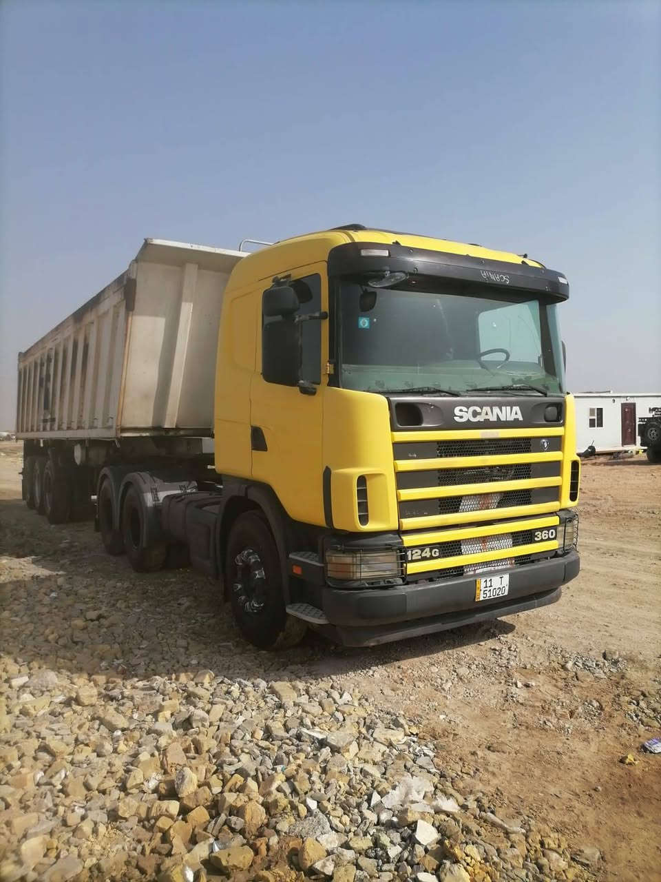 للبيع سكانيا موديل 2003 استيراد وزارة التجاره جاهزه تخم تاير رقم دولي بغداد سياره مامشتغله قلاب  سنويه ل 27… مذكوره 3 محاور بالسنويه عربانه جوريكا مكفوله السعر  485   مكان ناصريه للاستفسار ***********
