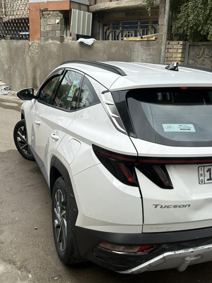 السلام عليكم توسان خليجي موديل 2024للبيع او المراوس سياره مكفوله ما عده طخه بل صندوق جوه الرقم مصلحه ومصبوغه وبيهه طخه بسطيه بل باب الخلفي ترجع بي دي آر مكينه كير تبريد كله مكفول سياره بسمي تحويل ثاني يوم العنوان المنصور / ومتواجد حي الجهاد للستفسار الاتصال ***********
