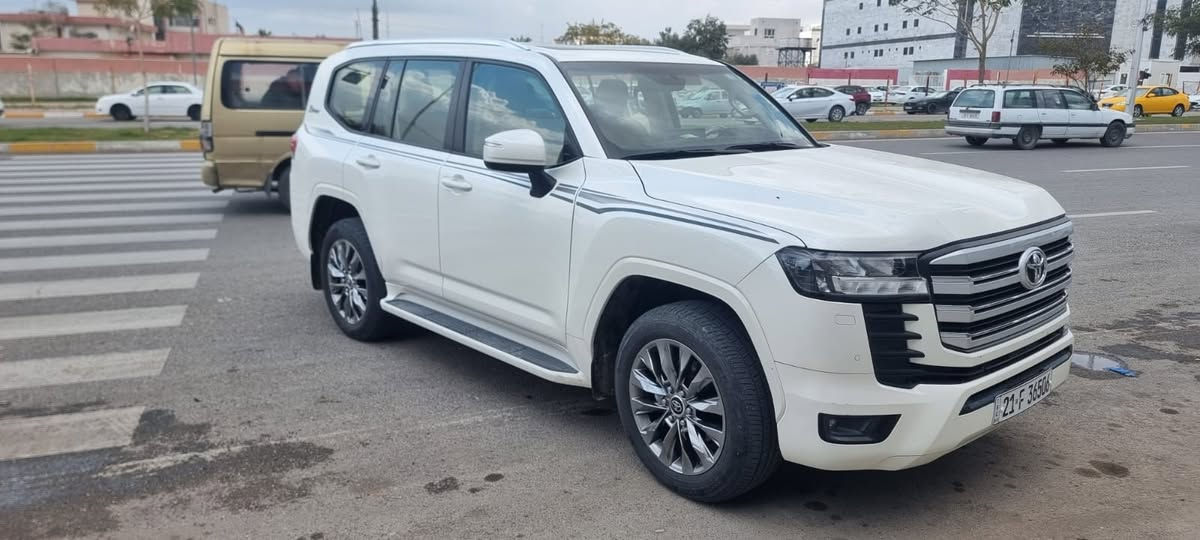 تويوتا لاندكروز GXR 2022 – ساز باب أول
سيارة زيرو شركة ساز باب أول
مكفولة كفالة عامة دعامية لدعامية
الممشى: 45,000 كم
المحرك: 6 سلندر تنفس طبيعي (مرغوب)
ملاحظة: بدون مراوس
بدون صبغ، بدون بارد، بدون شخوط
مكينة وكير شرط ما مفتو
4 تايرات مع ويل جديدة شركة
داخل بيجي كراسي جلد
كامل أغراضها موجودة
تحويل مباشر
نظافة 100% كامل سيرفس بدون نقص
المواصفات:
3 شاشات بلادي
تشغيل عن بعد
كاميرا
كراسي جلد
تدفئة كراسي
شحن وايرلس
نظام ECO
فتحة سقف (سلايد)
نظام مانع انزلاق
ثلاجة
زينون
حساسات خلفية ومرايا
السعر ٦٣٠ ورقة
٦ شدات و ٣٠ ورقة


**إذا كنت صاحب هذا الإعلان وتريد حذفه لأي سبب، رجاءا أرسل رسالة إلى الدعم الفني**