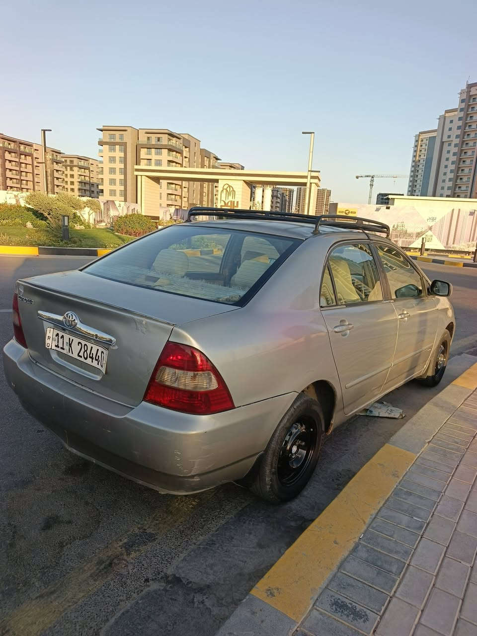 السلام عليكم
كورلا بكاجو خليجي 
السياره باسمي تحويلها ثاني يوم
السنويه جديده 2030
موديل 2002
السياره على ايدي صدر محرك كله تمام
السعر 64$
موقع بغداد حي الجهاد
اتصال ***********
