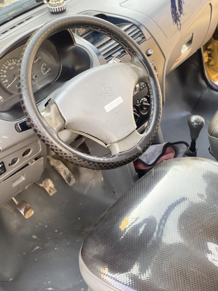 طيبه موديل ١٥ سياره جاهزه من كلشي باسمي غرامت مصفره بيه طخه بجاملخ الوره شبر عنواني كربلاء سعره ٤٠ وبيه مجال رقم تلفون***********
