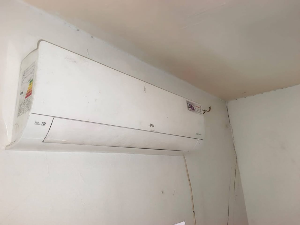 سلبت LG مستخدم بس جديد ما مشتغل هواي
انفيرتر 2 طن سعره 550 وبيه مجال وتجي تفحص قبل لا تاخذه ومستعجل على بيعته 
مكاني بغداد الشعله 
***********
