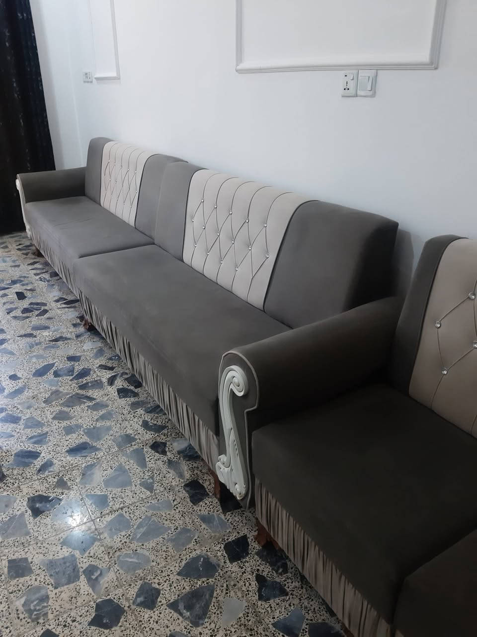 السلام عليكم                                      ديوان للبيع  ٢٠ مقعد نضيف   مكان  بعقويه حي المعلمين


**إذا كنت صاحب هذا الإعلان وتريد حذفه لأي سبب، رجاءا أرسل رسالة إلى الدعم الفني**