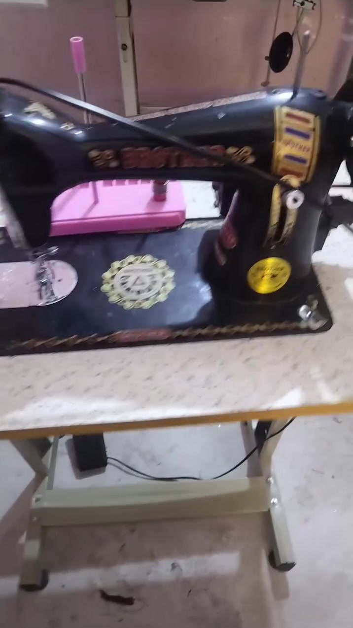 مكينه لبيع شغاله ميزه جديد والماطور جديد والدواسه  جديده شغاله سبب بيع ريد شتري غيره لي تريد تتعلم تخيط تفيدها لي تريد تكف بيه تفيدها بس اذا خياط مسمر ماتفيدها


**إذا كنت صاحب هذا الإعلان وتريد حذفه لأي سبب، رجاءا أرسل رسالة إلى الدعم الفني**