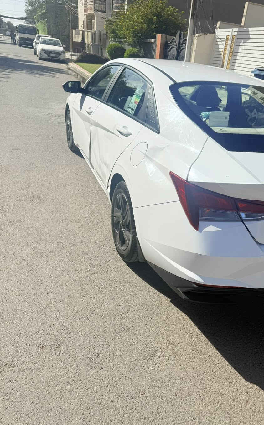 السلام عليكم النترا خليجي موديل ٢٣ مطلوبه للمصرف مقترض وكفيل نفس البيت بيها طخات بسيطه موضح بالصور وسونار موجود السعر ١٣٠ وبيها مجال للطيبين ***********
