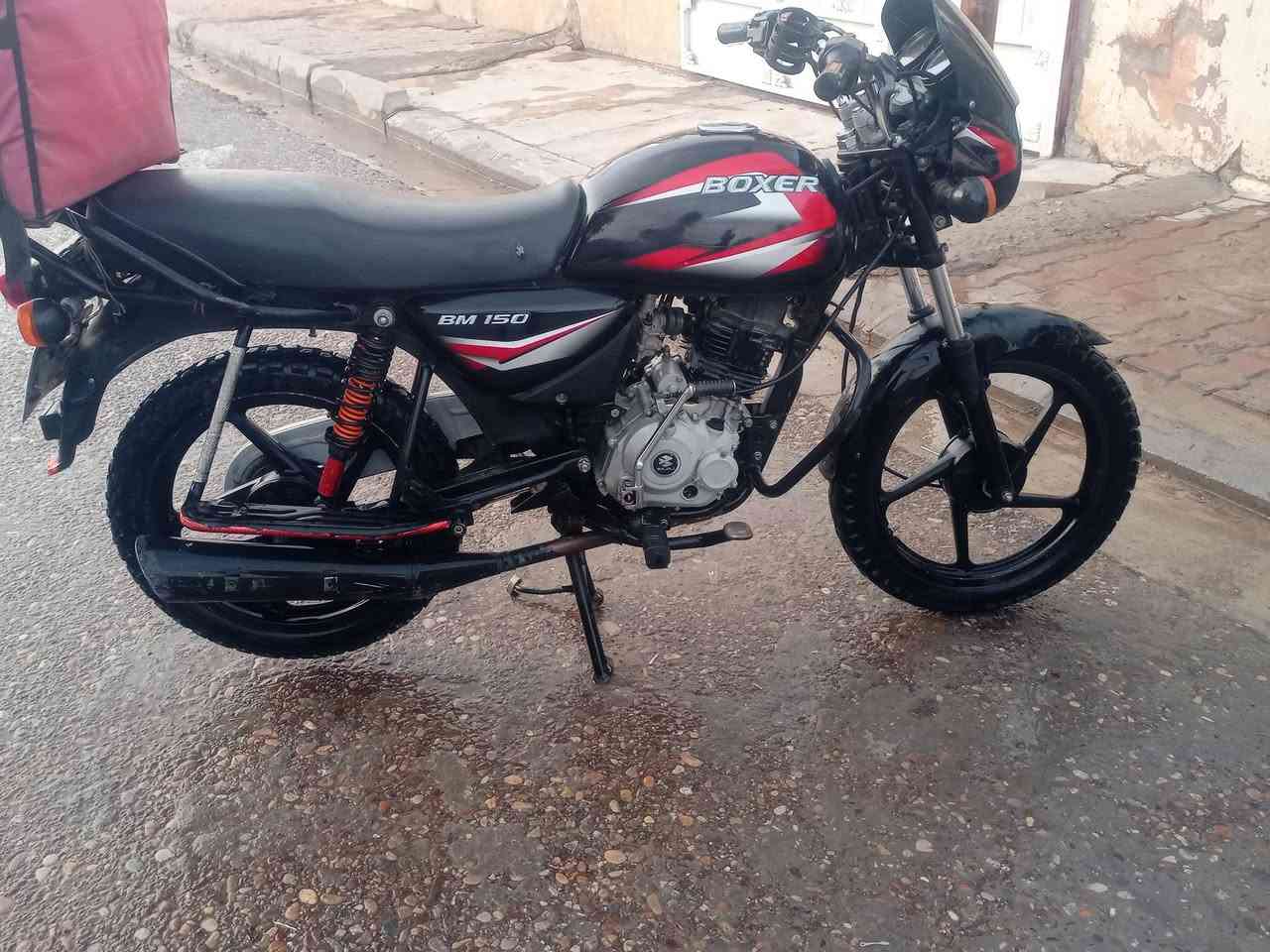 دراجه بوكسر مرقم كركوك موديل 21 شهر12 سعر مليون 500بيها مجال ***********
