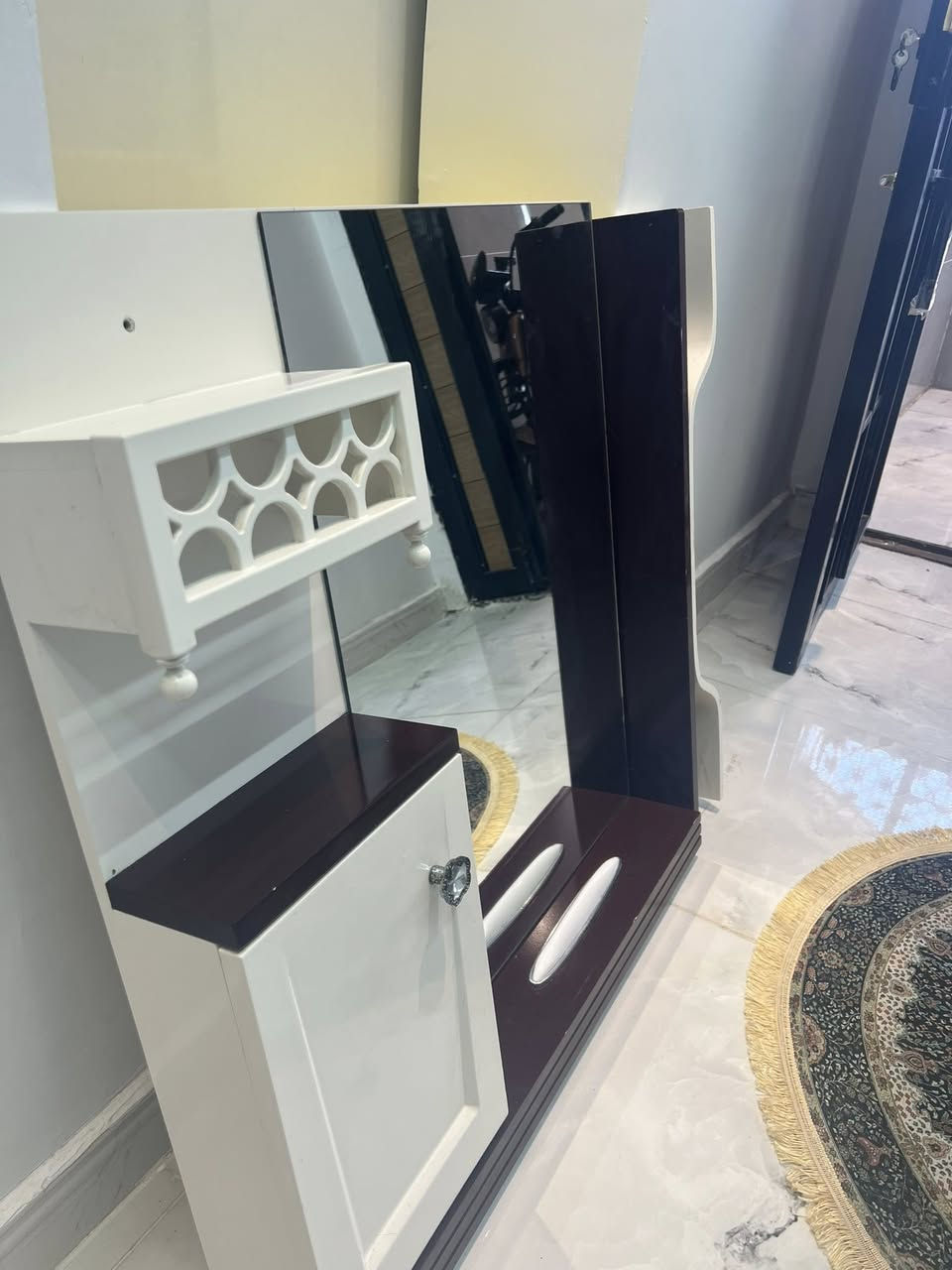 السلام عليكم مغسله للبيع نظيفه كلش اتصل مستعجل. ***********
