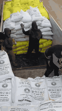 السلام عليكم ورحمة الله
تم وصول داب ابو الكفين

العنوان بابل الكفل مقابل 

 ملعب الخماسي قرب الجسر
محلات ابو وائل الحسناوي 
***********
***********
***********
