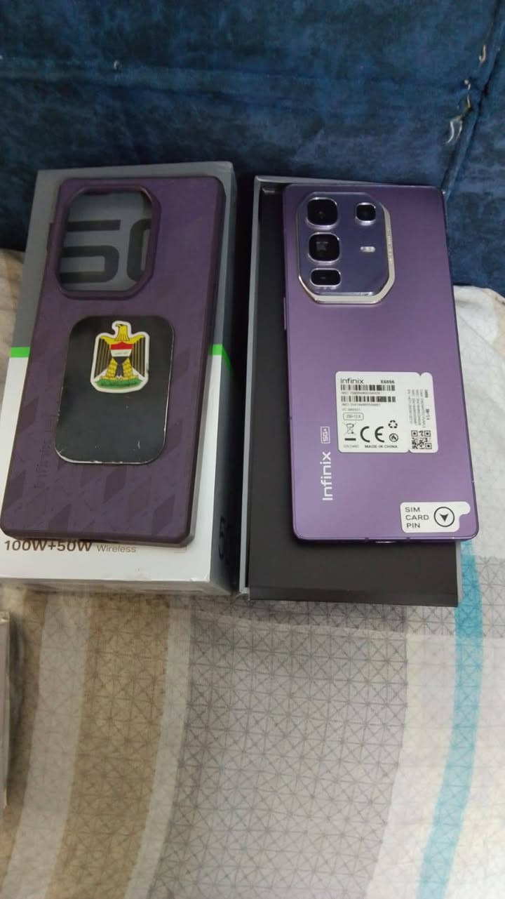 السلام عليكم شباب تليفون نضافه 100بل100، كل غراضه كامله مستعجل عله بيعته السعر 300 رقم الهاتف ***********
