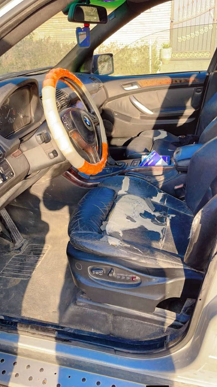 السلام وعليكم للبيع بي ام اكس فايف سياره ماندل راعيها ابيعك كوم حديد بيها كازكيت سياره يعني واشر مو غير شي سياره يعادلها شويه ترتيب ليش تكول مكتلك للبيع سعر ٣٥ وبيها مجال مكاني بغداد المراسله خاص او الاتصال ***********
