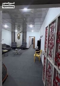 بيت للايجار على شارع العام قرب ريان سنتر مؤثث بلكامل للانشطة التجارية ...