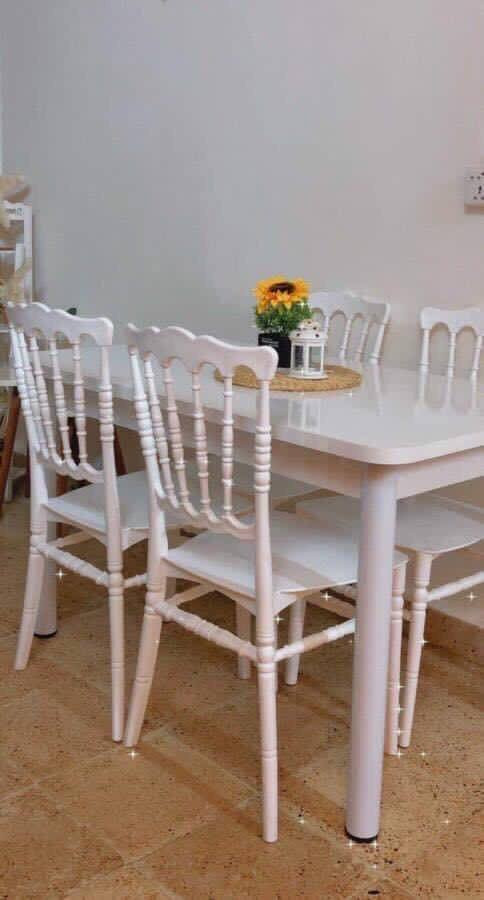 ميز طعام ٤ كرسي و6كراسي


**إذا كنت صاحب هذا الإعلان وتريد حذفه لأي سبب، رجاءا أرسل رسالة إلى الدعم الفني**