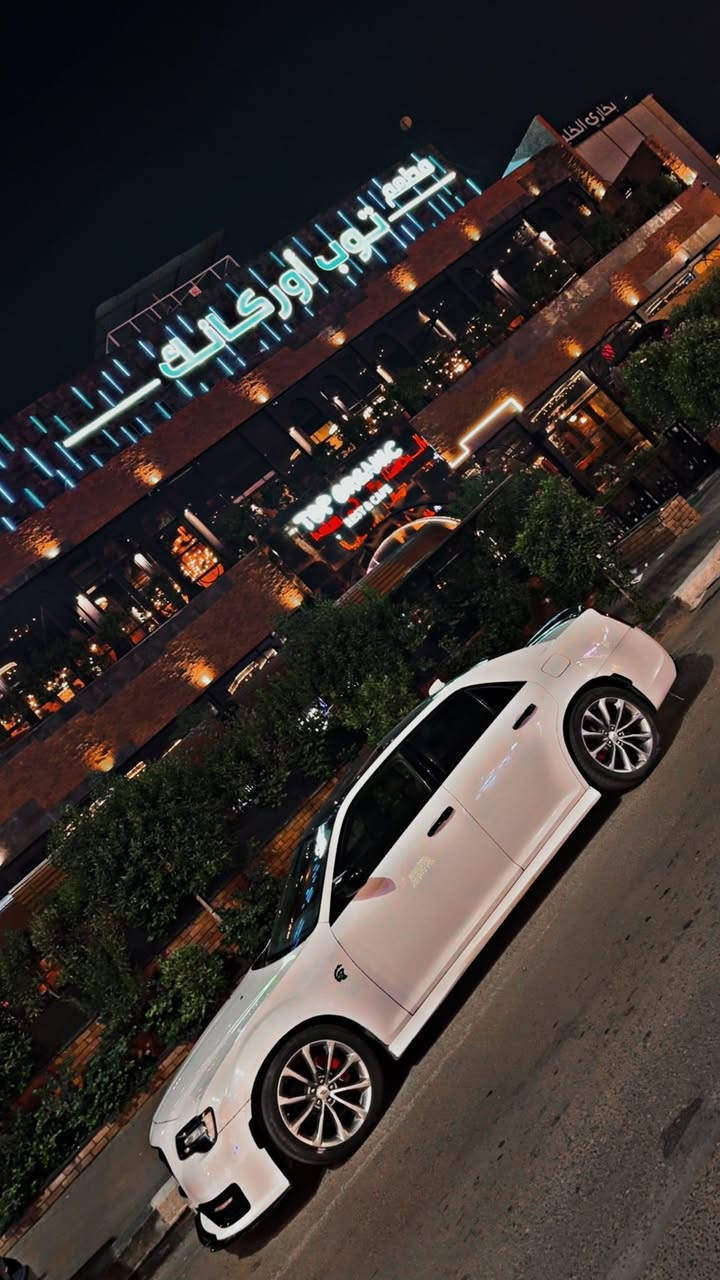 السلام عليكم
للبيع كرايسلر C300 بلاتينيوم موديل 2018

• محرك 5.7 HEMI V8 الأصلي
• رقم بغداد
• الممشى 130 ألف كم
• فول مواصفات
• محرك وكير وشاصي بحالة ممتازة
• ثبات عالي وقوة أداء مع راحة وفخامة معروفة من كرايسلر
• داخلية باللون الجوزي نظيفة جداً واستخدام مرتب

+عليها برمجة مصطفى ايگل 

ملاحظة:
السيارة بيها حادث امريكا جاملغ وبنيد والعراق بيها ضربة بالحوض جهة السايق بدون قبق الصندوق بس من جوة واكو بارد مكانات صغيرة جداً ، والباقي بحالة جيدة.

السيارة جاهزة للاستخدام اليومي والسفر، فحصها بأي مكان ترغب به.

السعر: خاص
الموقع: البصرة
رقم الهاتف: (***********)

الله يبارك للشراي، والجاد يتواصل
