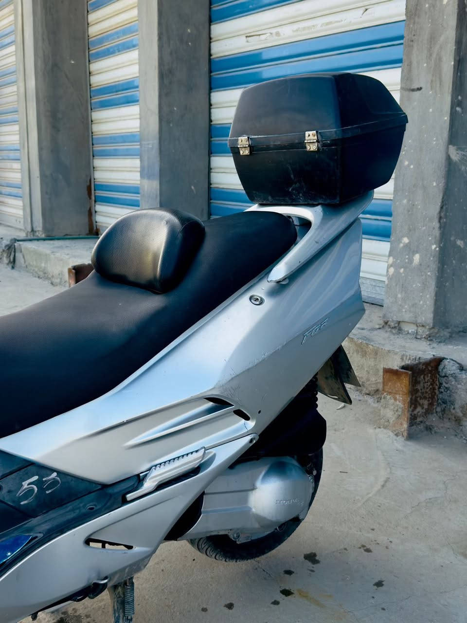 ياالله فورزه fm 6/0لؤن رصاصي بلاد مكينه كلجات مري جدد تخم تاير جدد
ستاند حساس كلؤب جنطه كهربايات كيجات كلهه شغاله طستهه ناعمه حماؤه نص ثابته
الدراجه نضيفه كلش،
 بس بيه الكفر مال إشاره مكسور مثل مموضح بل صؤر تحكم واحلا من صؤر شرط اؤراق كامله سعر 850مكانهه بغداد  البياع شراي اتصل علرقم وتدلل
***********
