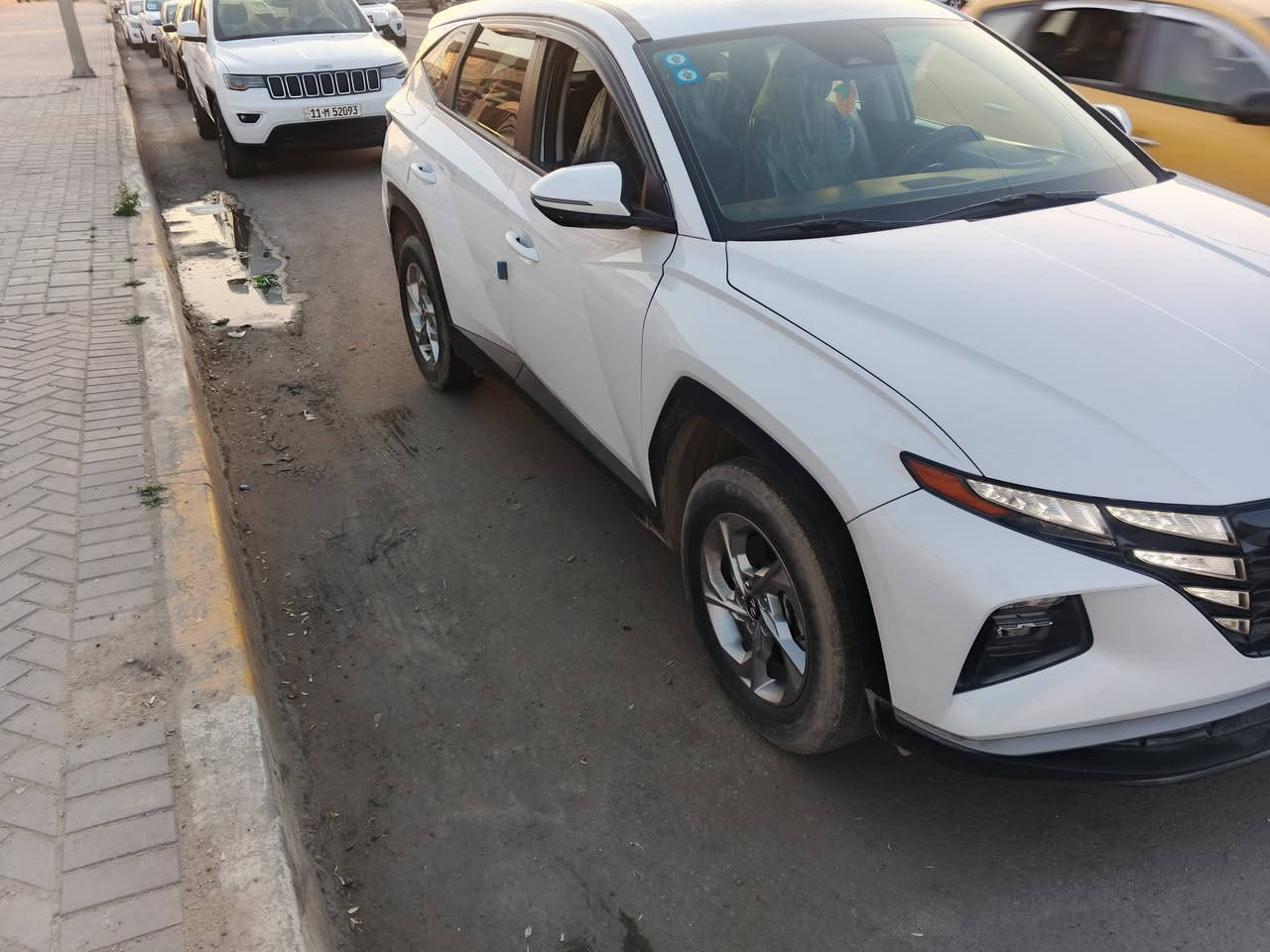 السلام عليكم سياره توسان وارد امريكي موديل 2022 حادث باب جاملغ خلفي ‏‪***********‬‏
