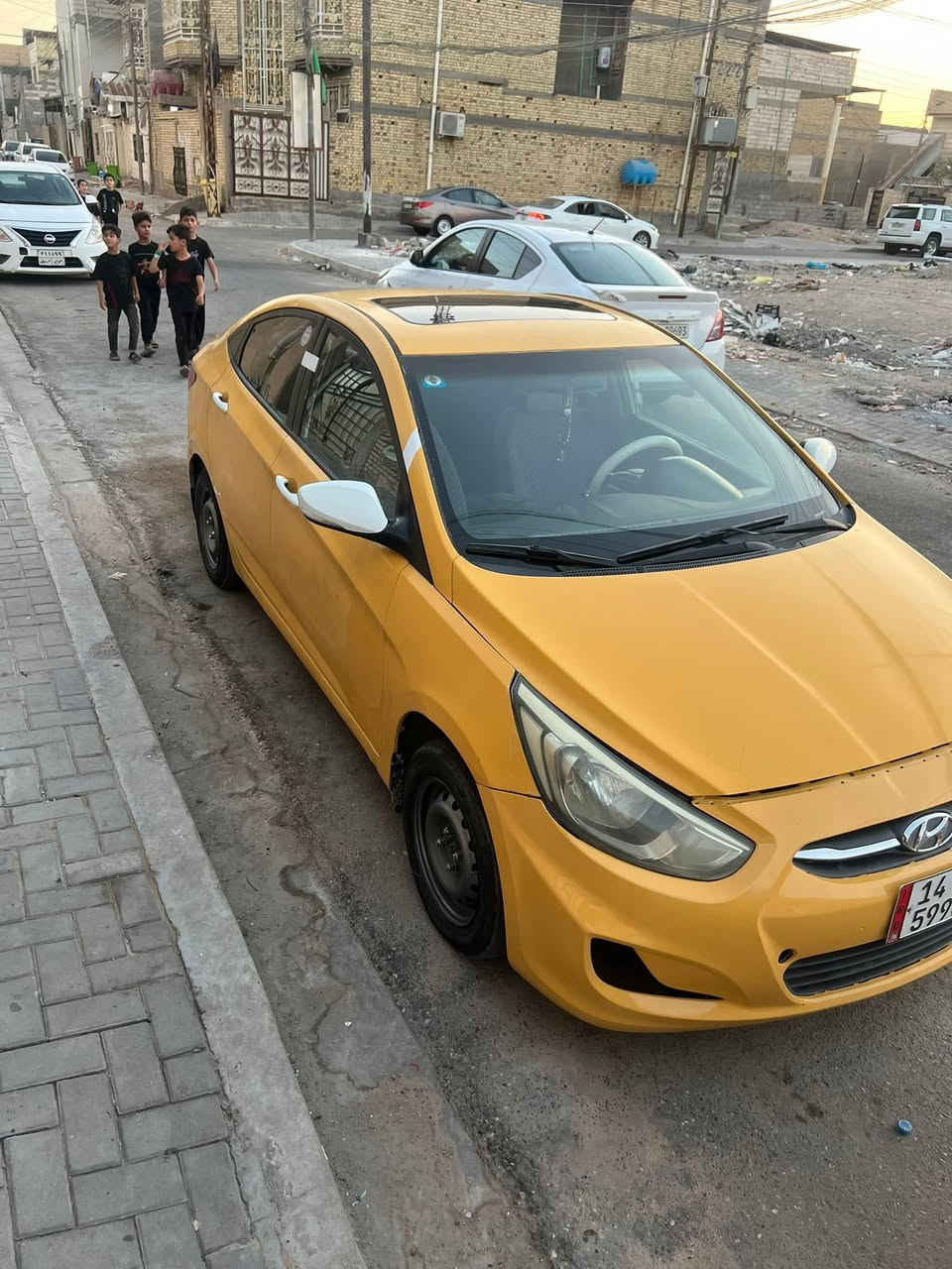 اكسنت موديل 2016 خليجي 1.6   فول ماعده البصمه كير مكينه تبريد حداديه حلوات بيها ضربه جاملق خلفي والباقي شوف العين السعر 78 وبيها مجال *********** البصره المعقل والسعر قابل للتفاوض
