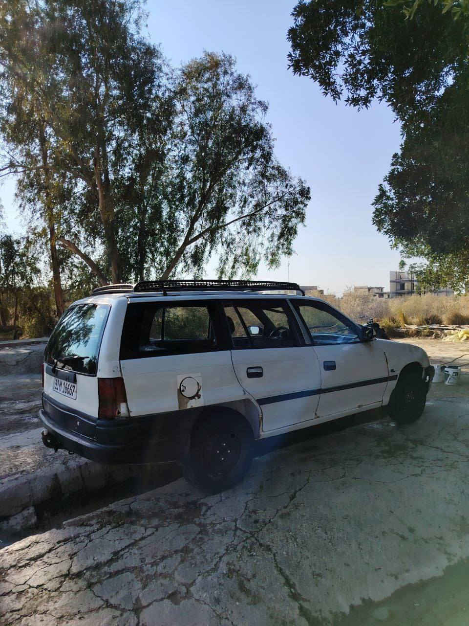 سيارة اوبل استرا
حياهم الله اوبل استرا موديل 92 محرك  1400
رقم بغداد مميز كفالة عامة السيارة  بأسمي شرط التحويل
السيارة مال جناي وين اهل المصالح

السعر 35 ورقة

واجبك حاضر😎
بابل-الحصوة
للتواصل
***********
