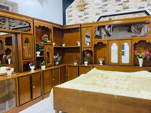 غرفه نوم عراقيه حطاطه صاج اربعينه قطعتين السعر 875بي مجال العنوان الرمانه البعبيد  هيه ودوشكها الاتصال ***********
