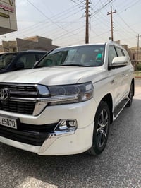 لاندكروزر GXR • ٢٠٢١ • ٧٤٠٠٠ كم