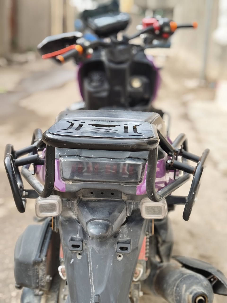 السلام عليكم دراجه للبيع موديل2025 نوع اباتشي صناعه امتياز ياباني مفتوحه دراجه خير من الله كهربائيات كامله بصمه بيها السعر 650وبيها مجال للاستفسار ***********
