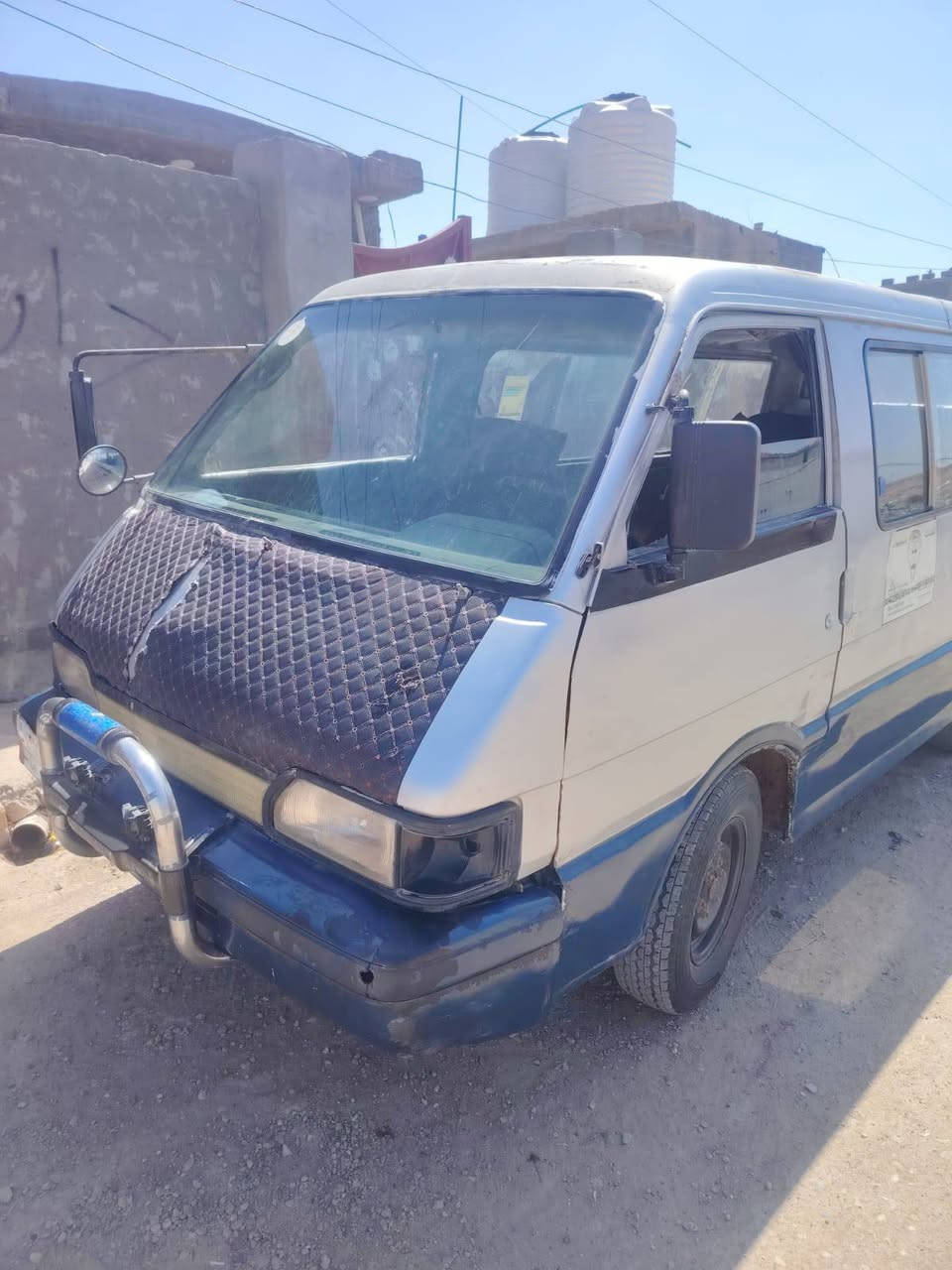 سلام عليكم خوان كيه بستا للبيع موديل ٩٤مصفره هيه قرامات جاهزه تريد وكاله تريد تحويل مكينه كير اكسن مكفولات تخم تاير جديد مكان بغداد نهروان سعر ٢٣ بيهه مجال ***********
