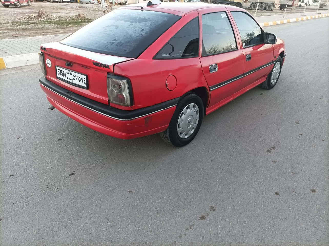 ئۆپڵ ڤیکترا،مۆدێل 91سەنەوی ئەوخوارەی لەگەڵە،مەکینە هه ژدەیە ،کارەبای کامل مەزبوتە،چوارتایەوویڵی تازەیە،پێشودوای کەپسە لێدراوی نیە،زۆرخاوێنە ماڵی دۆستەبەنزین زۆرکەم سرف دەکات،نرخی 15گەڵاوکەمێ مەعامەلە.ژم   ***********
