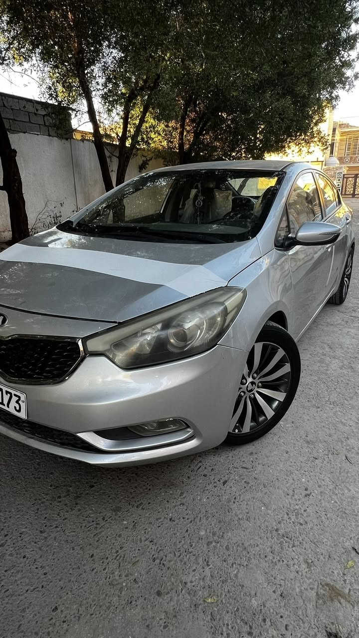 كيا سيراتو 14 خليجي بيه ٤ قطع صبغ بدون دواخل وقطعه مبدله
محرك دوش 
رقم أربيل تحويل مباشر 
السياره كلش حلوه داخله كلش نضيف مامتعوبه سياره 
تخم تاير قبل سبوع شاده 
سعره مناسب ٩٦ وبيه مجال بسيط *********** بي واتس 
مامتواجد فيس 
(((( أترجاك عندك سعر أنطي بل اتصال لاتكسر بسياره ))))
