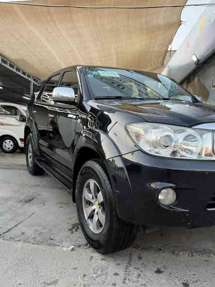 السلام عليكم 
فورجنر 2011 خليجي كفاله عامه حتى دعاميات من صبغ وبارد مكينه كير كلها على وضع شركه رقم بغداد باسمي بيها جراد بسيط بالبنيد والقماره السعر 185 وبيها مجال بسيط
مكاني الانبار هيت
***********
