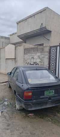 سيارة فكترا اوبل موديل 90محرك18 سنوية خضرة مكينة فول السيارة مابيه اي ...