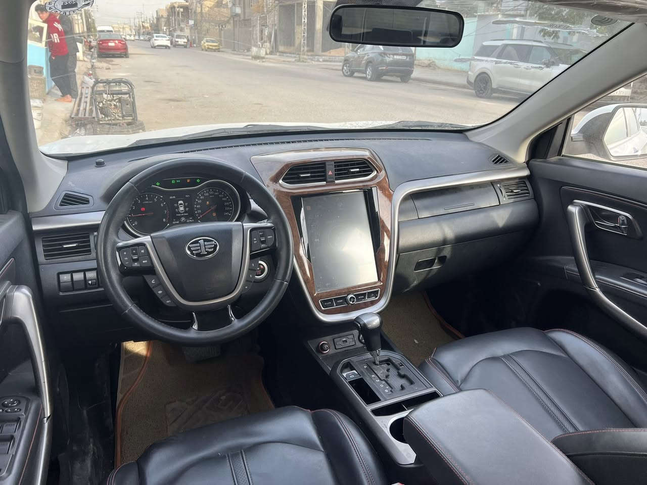 فاو مديل 2021 مكفواله كفاله عامه من كلشي سياره جديده ماشيه 21 فوال موصفات واحد عل واحد بصمه بنرامه كشانت تفه تبريد كشان سايق كهربء شاشه سياره فوال لاخير بعد بيه هواي موصفات/ رقم اربيل دولي جديد سنويه جديده/ رقم الهاتف *********** اني مكلف بل نشره بيع و مروس/ مكان نجف
