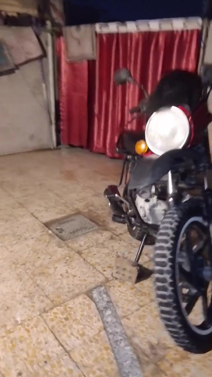 سلام عليكم دراجه بوكسر جبلي محرك خير من الله 5كير. مديل 2021 دراجه كوم حديد وراق ضايعه تكفل حلال وحرام سعر 600وبيهه مجال دراجه نضيفه معنه كلمه ***********
