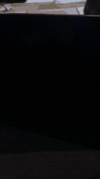 السلام عليكم شاشه عطلانه بيها هاذا الخطوط. للبيع  اعلى سعر ابيع.  مكاني بصرة حيانية ***********
