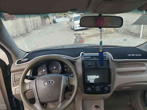 ياالله سلام عليكم سبورتج 2008 للبيع بيها صوت رواجس بس من اشغل الصبح  السياره مكفوله شرعيات بسمي السياره وارد امريكي بيها جاملغ الايسر السعر 90 وبيها مجال شباب التفاصيل موجوده كلها بلمنشور اقتنع وخابر ***********
