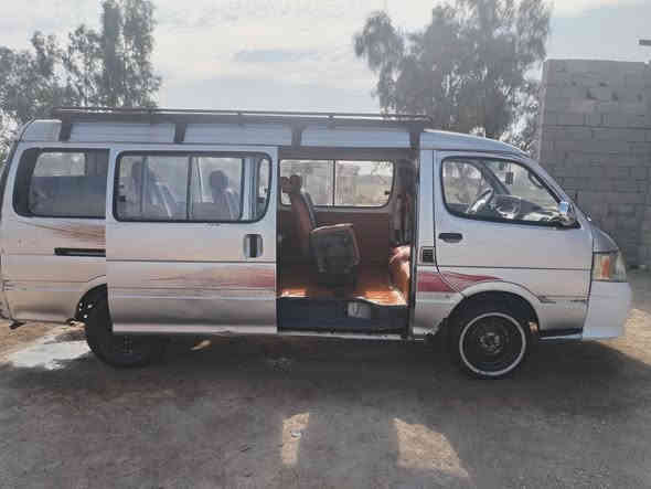 السلام عليكم للبيع فتون 2010 رقم نكليزي سنويه ل 2030 لبارحه ستلمت سنويه ورقام مامطلوبه لو ربع  دوشمه وصدر جديد مكينه مجفته جديد لاخياس ولا ضربه ولا صبغ بلاديه مكان السياره بالصويره لسعر 60 مجال حك لجيه
***********
